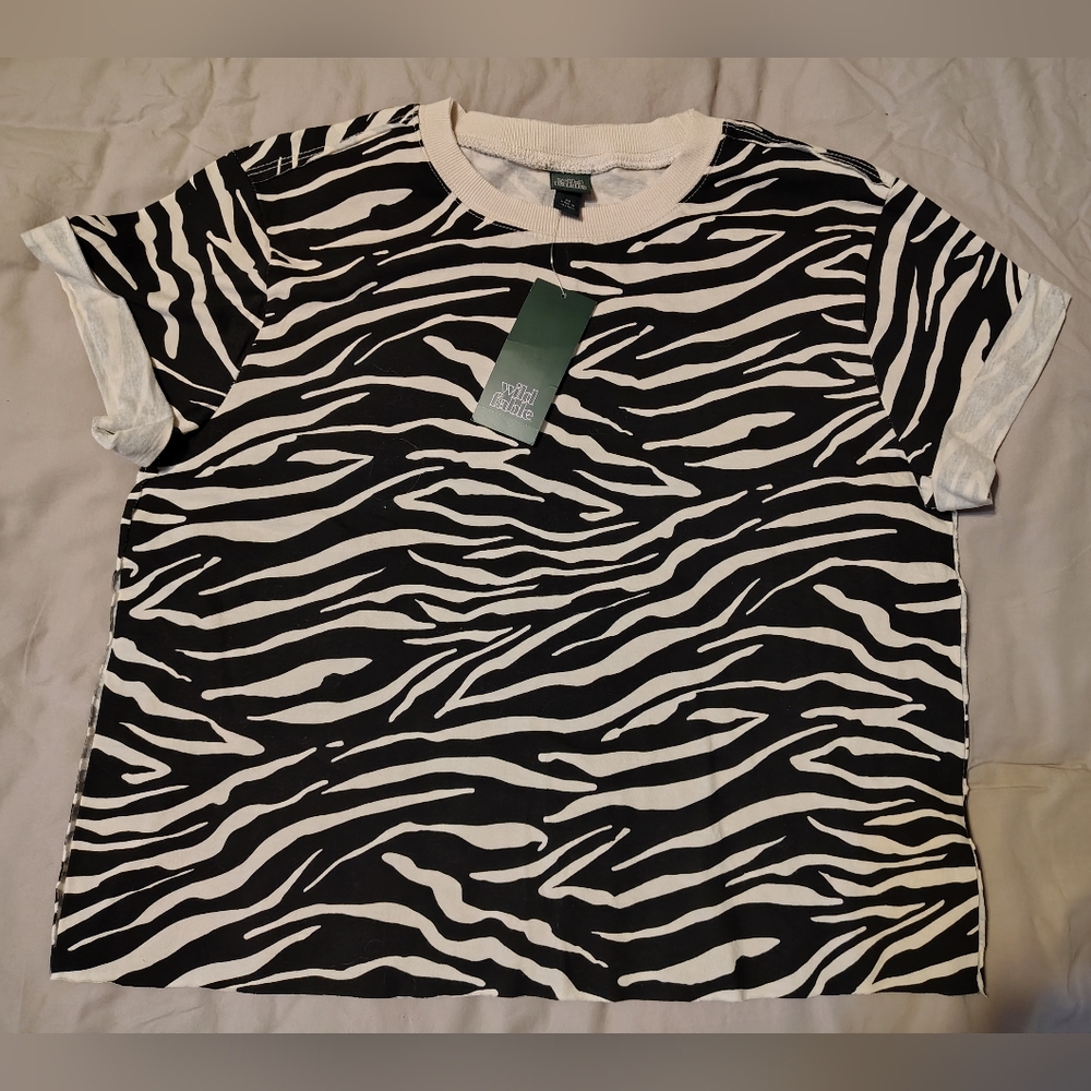 Wild Fable Black and White Zebra Print Tee, Size XS